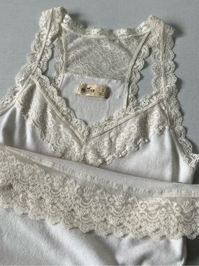 Y2K Hollister White Lace Razorback Cami Tank Top L